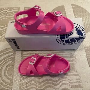 Birkenstock Rio Eva Ankle Strap Sandals in Neon Pink